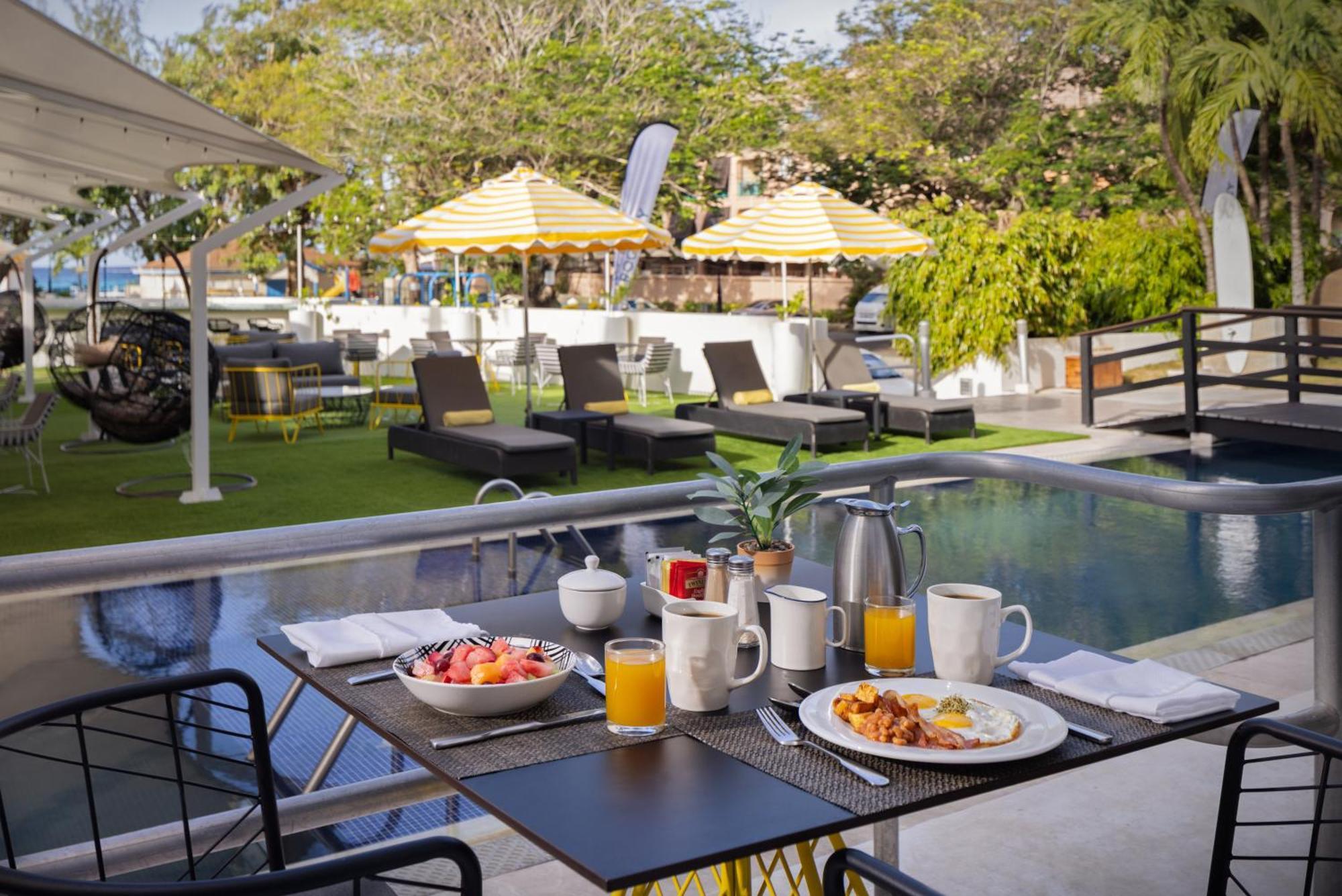 The Rockley By Ocean Hotels - Breakfast Included Bridgetown Eksteriør billede